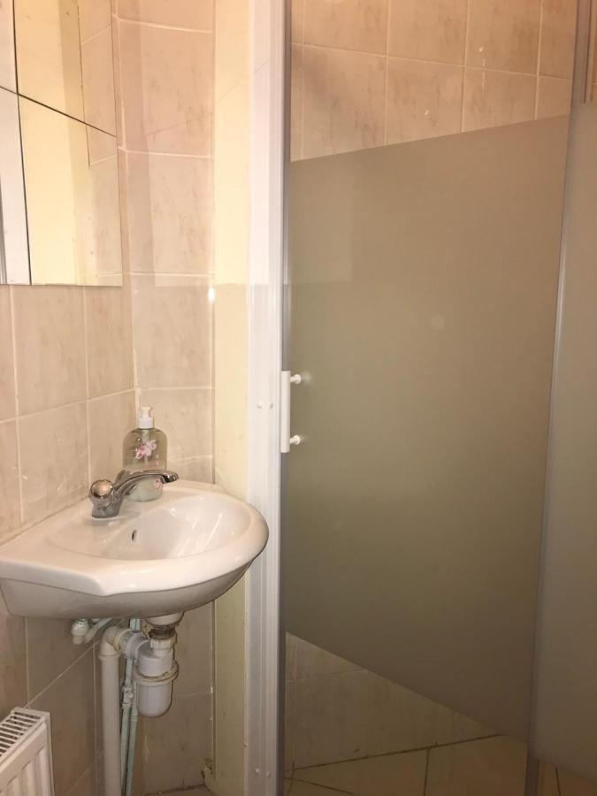 Lovely Budget Double Ensuite In Bricklane London Eksteriør billede