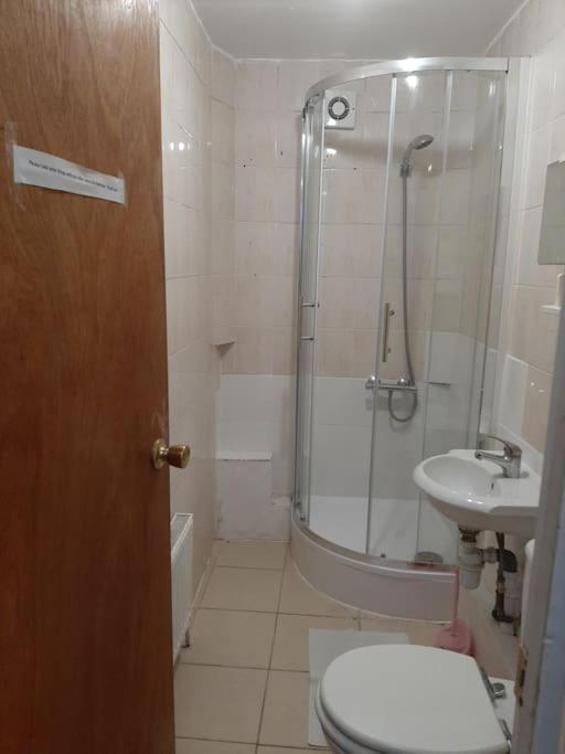 Lovely Budget Double Ensuite In Bricklane London Eksteriør billede